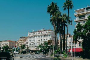 Decoding Iconic Film Costumes: Telling Stories Through Clothes