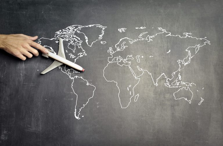 The Traveler's Dilemma: When to Plan and When to Wander
